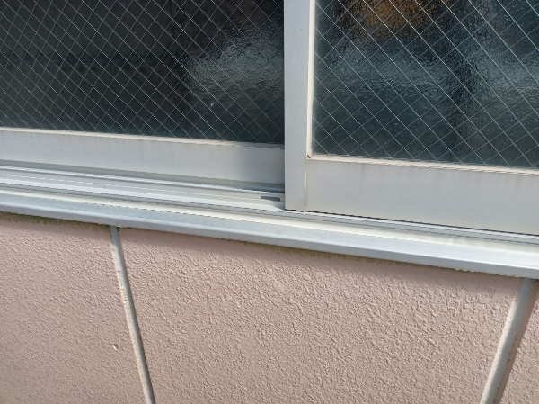 いなべ市_工場外壁塗装_サッシコーキング完了