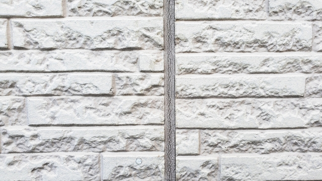 シーリング　ヒビ割れ例