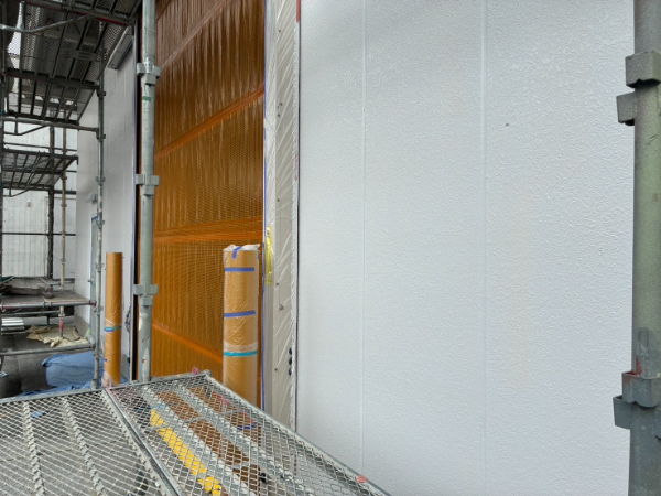 いなべ市_工場外壁塗装_上塗り後2