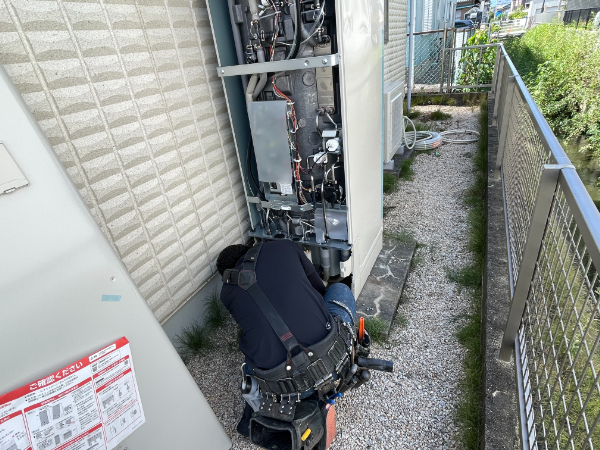 四日市市F様_エコキュート設置_電気接続2