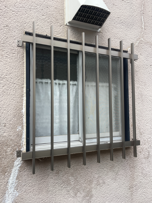 四日市市M様_面格子完成