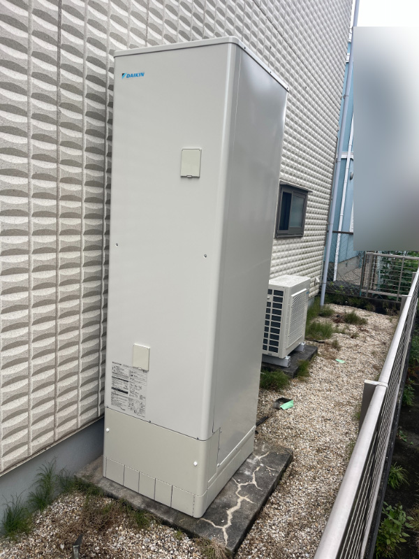 四日市市F様_エコキュート設置完成2