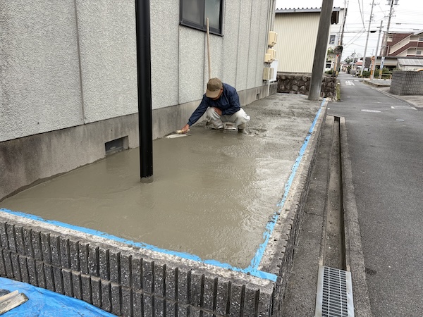 コンクリート押さえ④ (2)