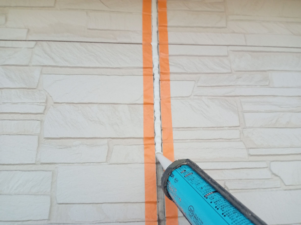 四日市市A様_外壁コーキング打設