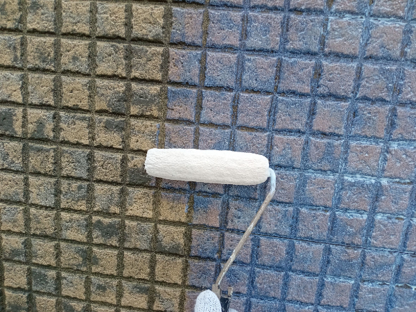 四日市市A様_外壁コーキングプライマー_シーラー下塗