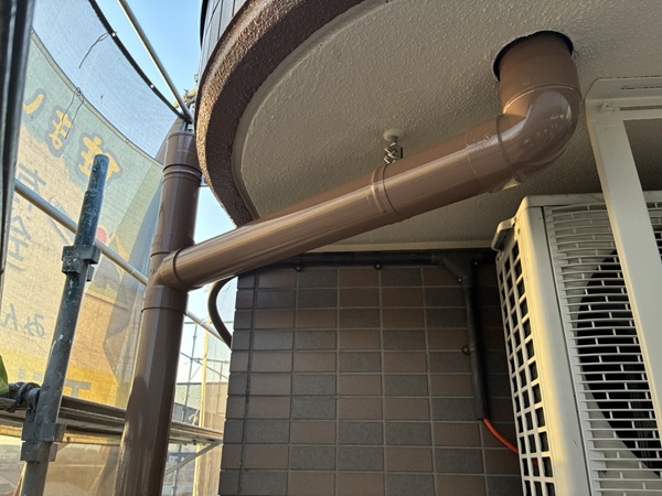 四日市市-Sマンション-排水管-上塗り