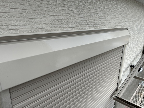 四日市市-K様-シャッターボックス上塗り