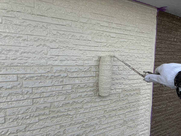 四日市市-K様-外壁上塗り (1)