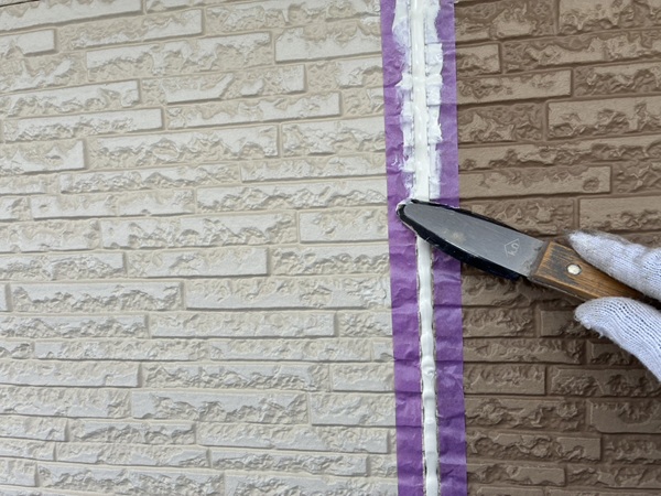 四日市市-K様-コーキング押さえ