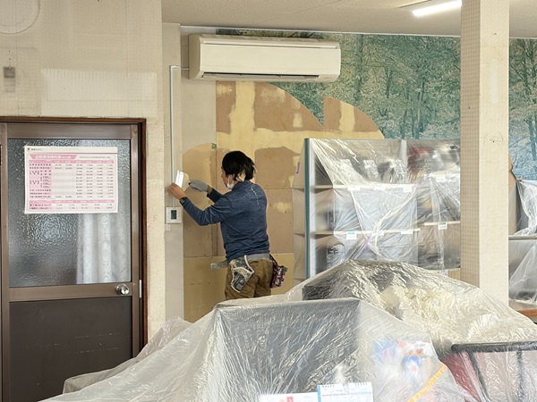 四日市市-店舗-クロス撤去