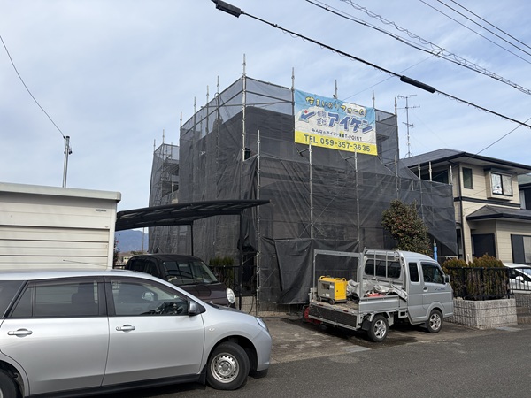 菰野市-F様邸-屋根塗装-足場