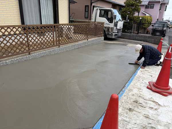 四日市市-K様邸-駐車場拡張工事-コンクリート土間打ち2