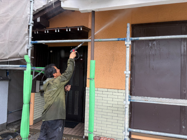 四日市市-I様邸-外壁塗装-洗浄